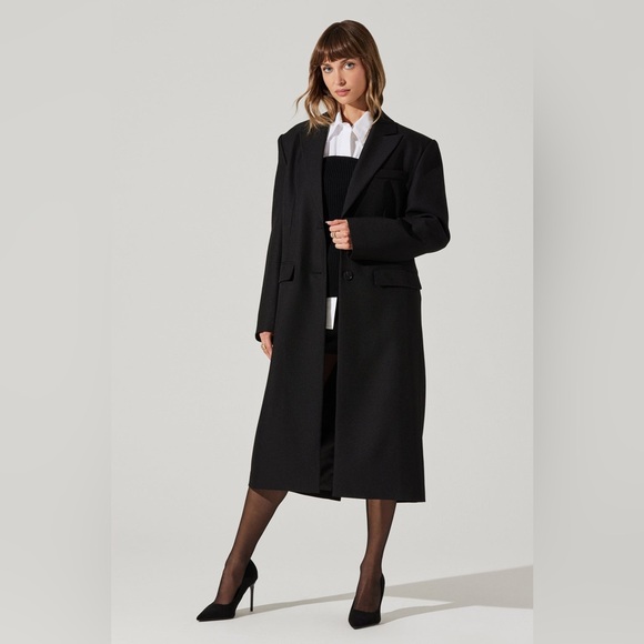 ASTR the Label ~ Brylee Longline Single Breasted Coat - Picture 8 of 11